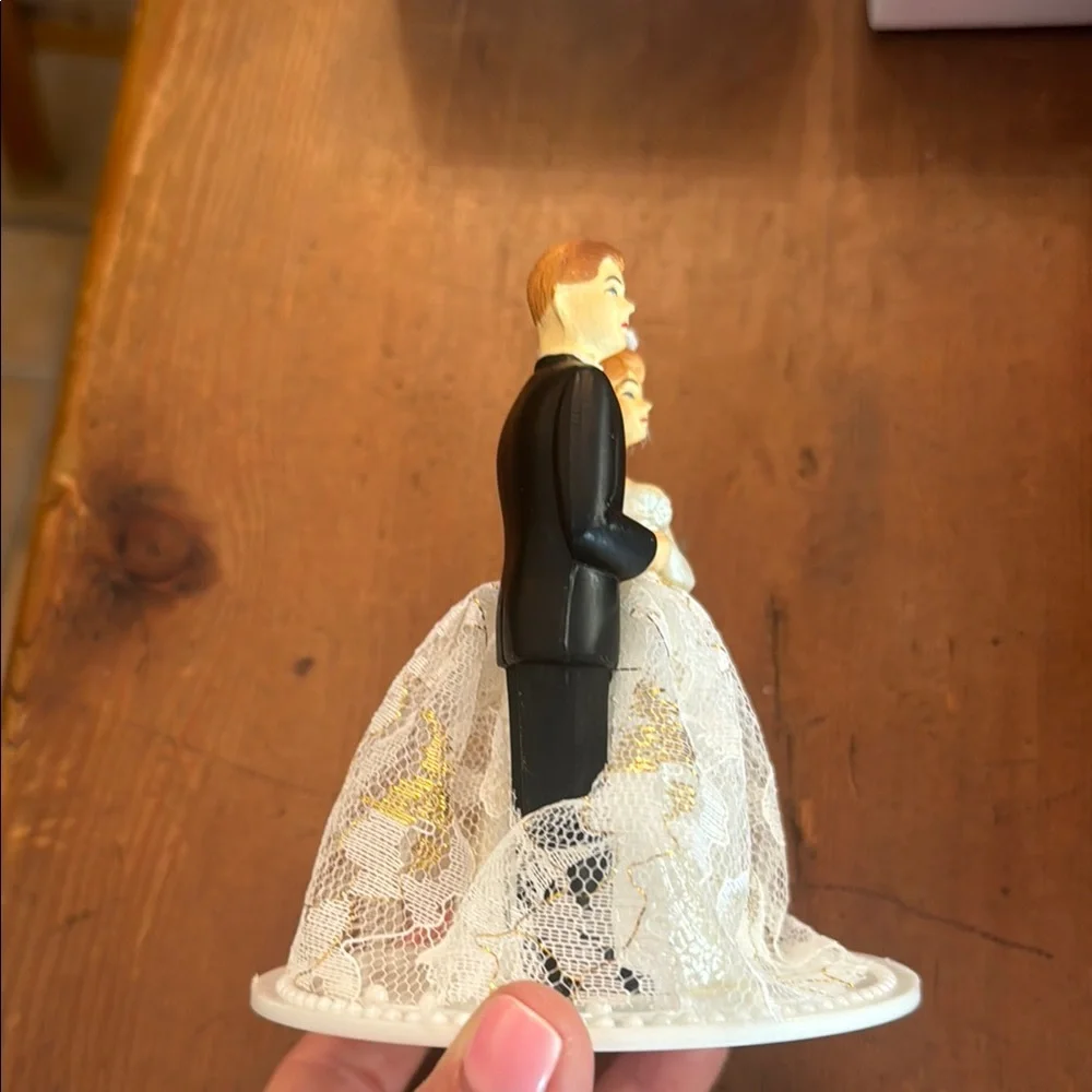 Classic Bride and Groom Cake Topper with Lace
